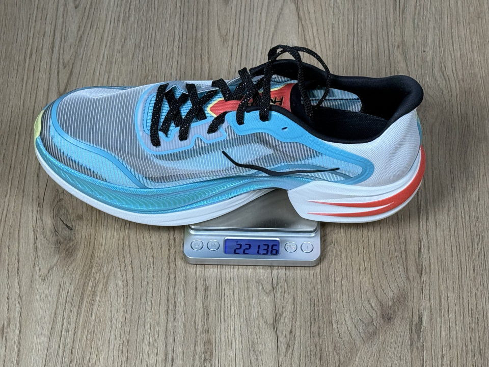 Hoka Cielo X1 2.0 middle