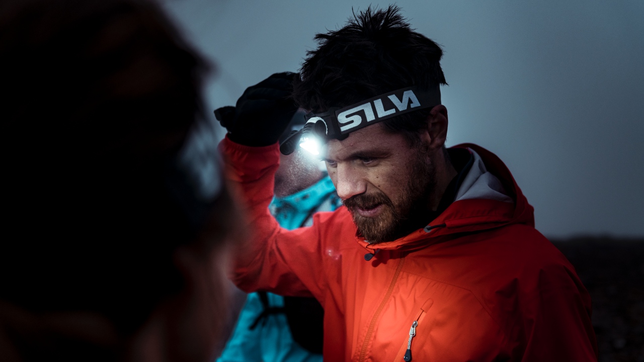 How to choose a headlamp for running?