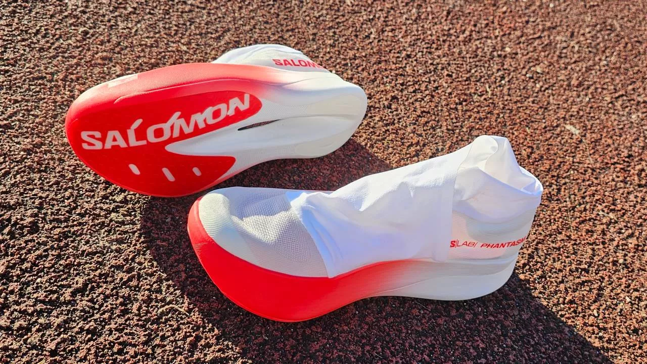 Entdecken Sie den Straßenlaufschuh Salomon S/LAB Phantasm 3