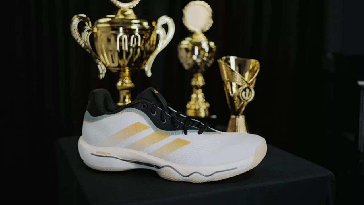 adidas Crazyflight 7