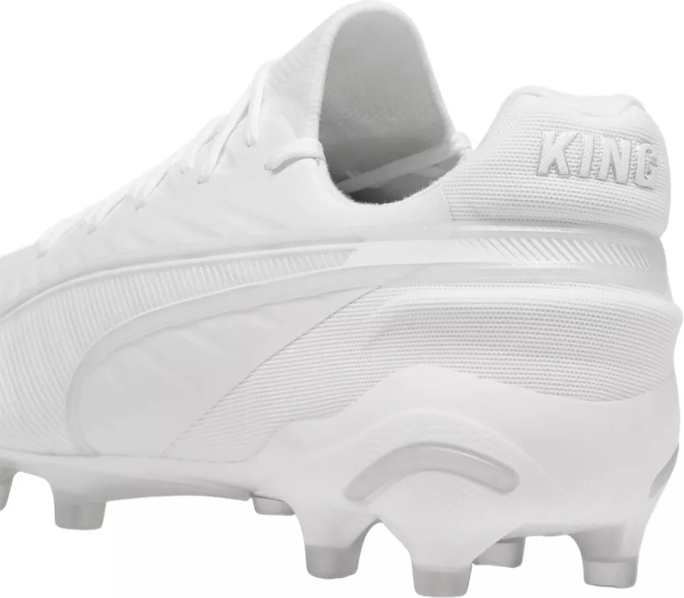 Buty piłkarskie Puma KING ULTIMATE FG/AG