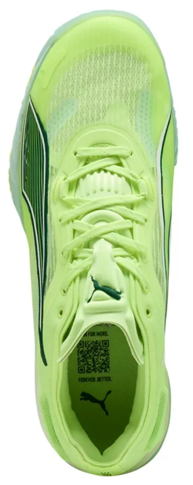 обувки за футзал Puma Accelerate NITRO SQD 4 shoe