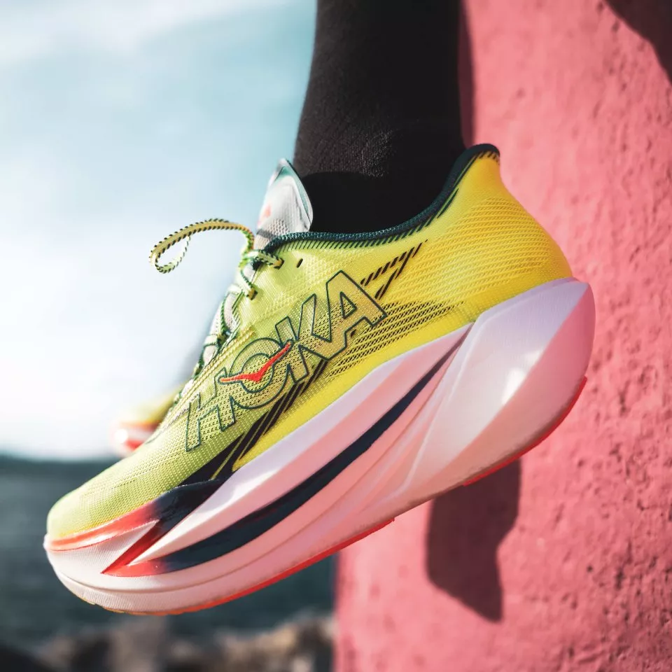 Running shoes Hoka Cielo X1 3.0