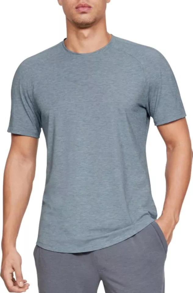 Camiseta Under Armour Athlete Recovery Travel Tee
