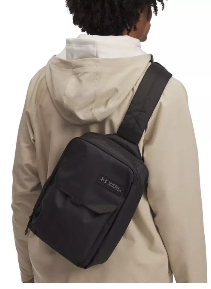 Under Armour UA Triumph Utility Sling Övtáska
