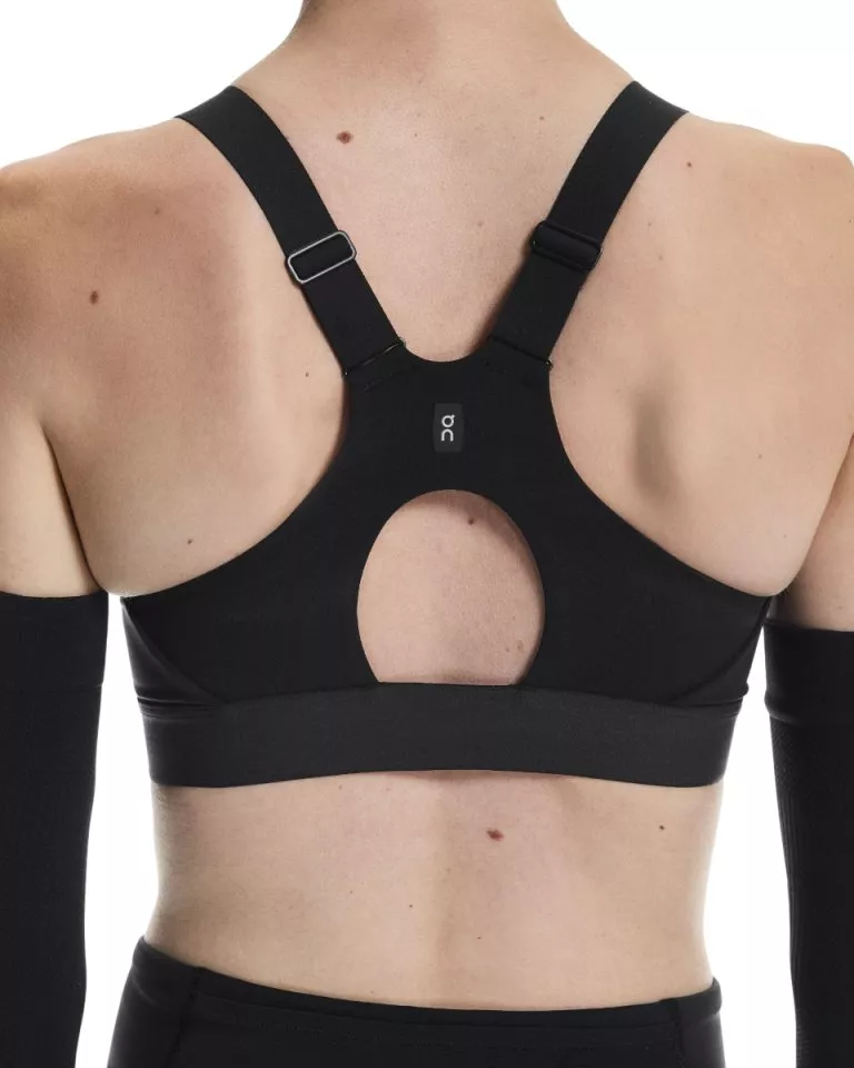Bustiera On Running Performance Bra