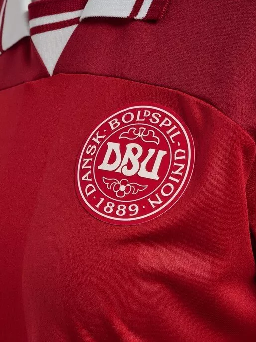 Camiseta de fútbol Hummel Denmark DBU Home Jersey 2025 Women
