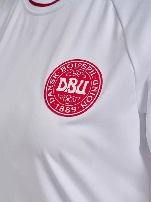 Camiseta de fútbol Hummel Denmark DBU Away Jersey 2025 Women