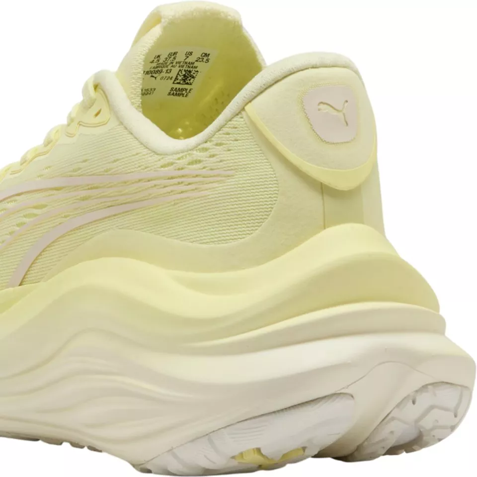 Обувки за бягане Puma MagMax Nitro