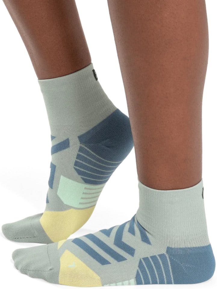 Socks On Running Performance Mid Sock
