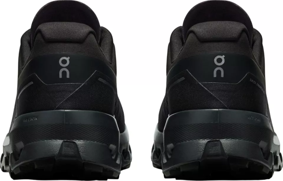 Trail shoes On Running Cloudvista 2