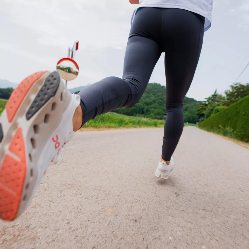 shoes On Running Cloudsurfer Max