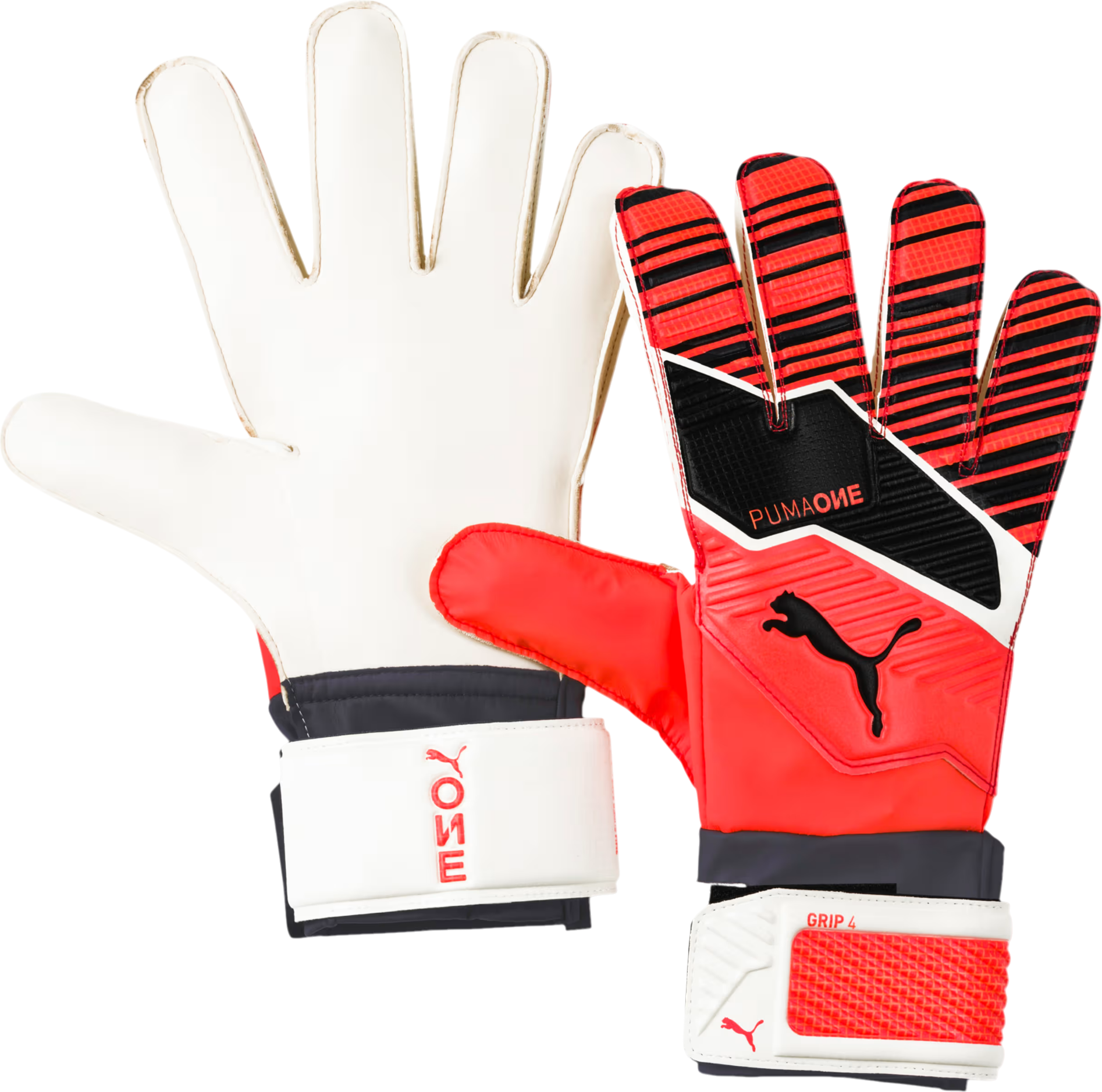 Goalkeeper's Puma ONE Grip 4 Goalkeeper Gloves