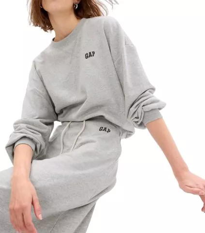 GAP Logo Volume Sleeve