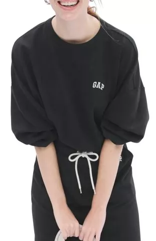 GAP Logo Volume Sleeve