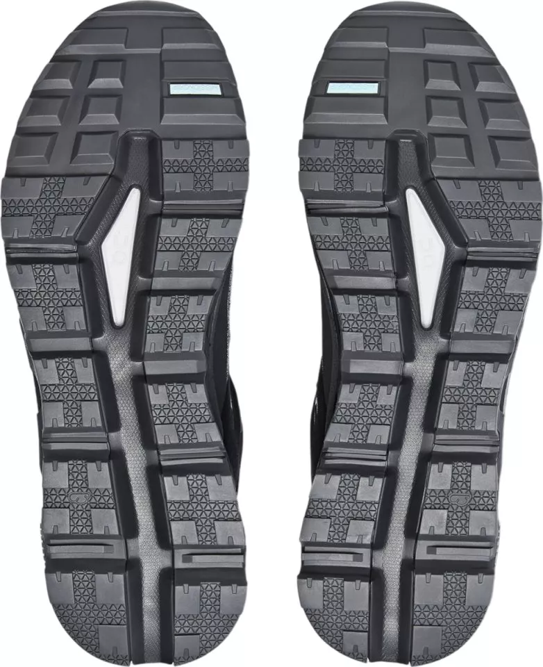 On Running Cloudtrax Cipők