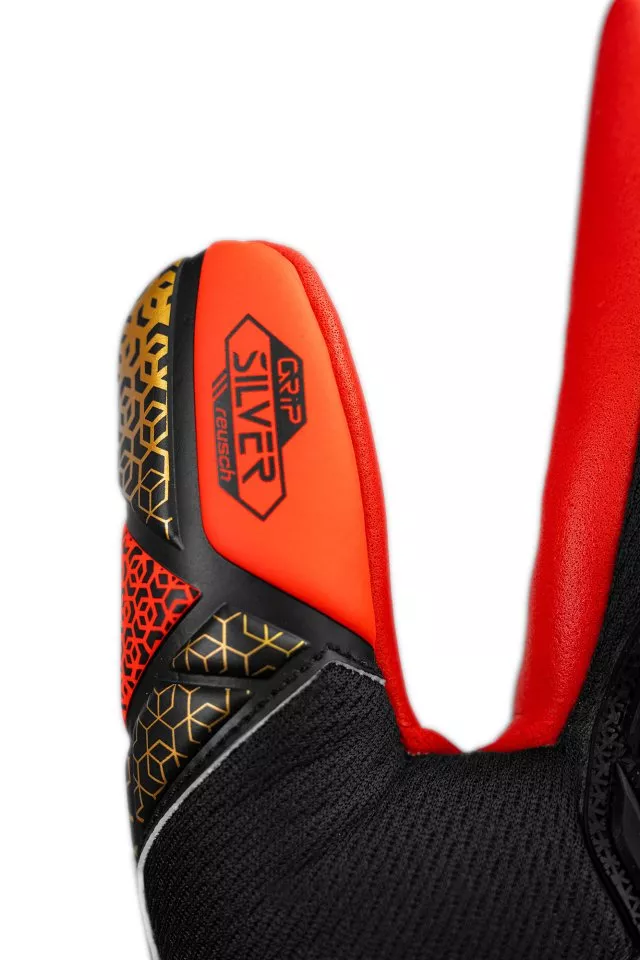 Reusch Attrakt Freegel Silver Goalkeeper Gloves Kapuskesztyű