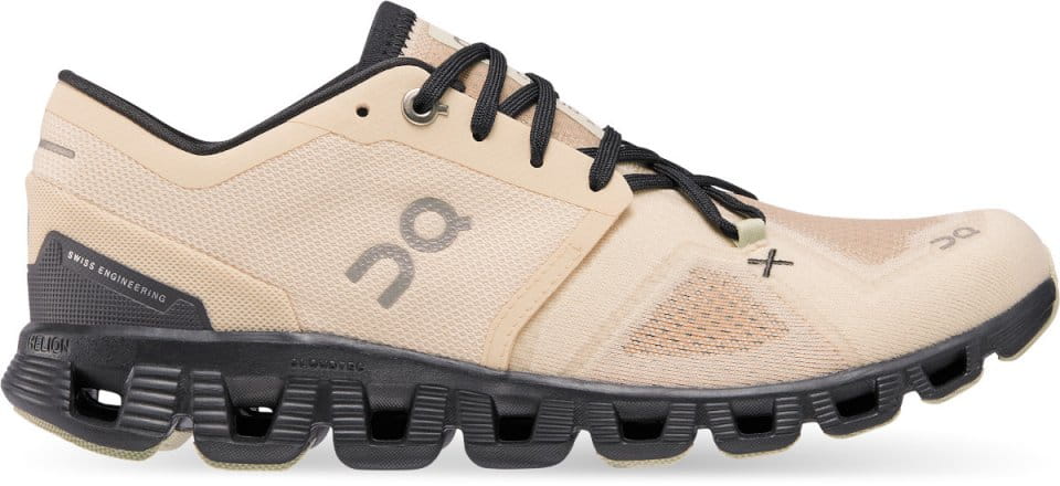 Dámské běžecké boty On Running Cloud X 3