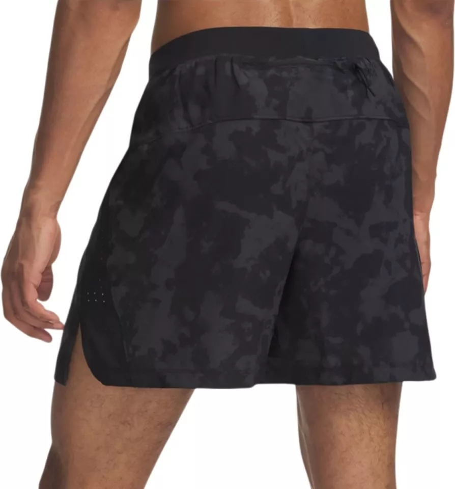 Shortsit Under Armour Launch Pro 7