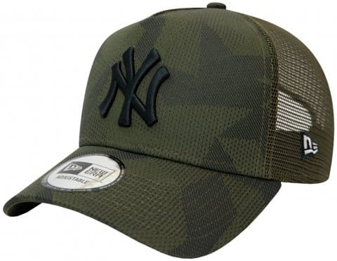 New Era NY Yankees Camo Trucker Cap FNOV