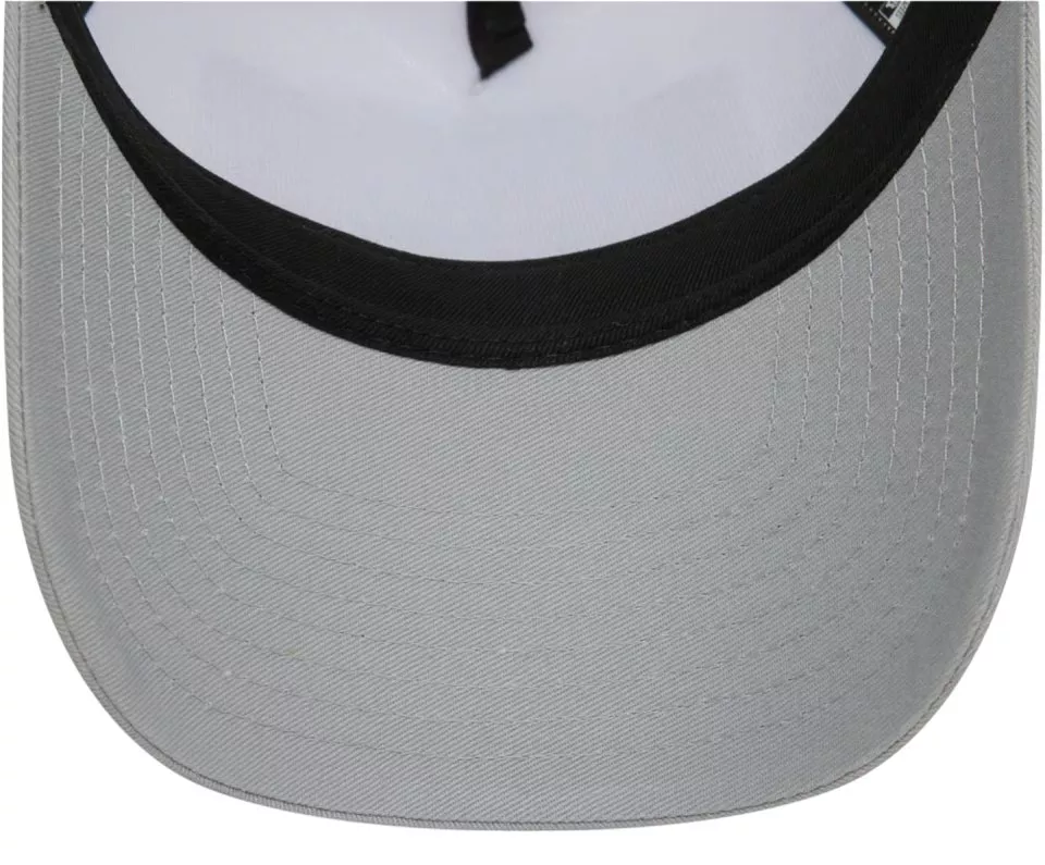 New Era St. Moritz Ski Patch Trucker Cap Baseball sapka