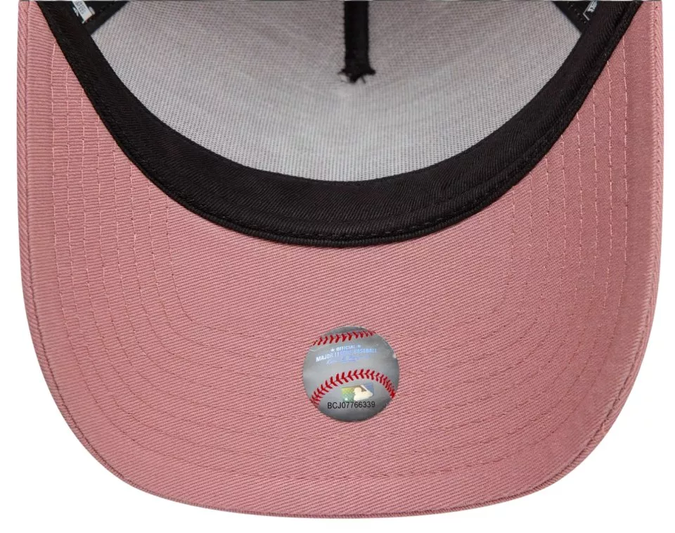 Cap Era New York Yankees League Essential 9FORTY A-Frame Trucker