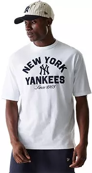 Era MLB Heritage Oversized New York Yankees T-Shirt