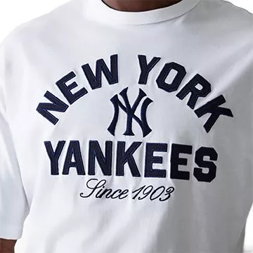 Era MLB Heritage Oversized New York Yankees T-Shirt