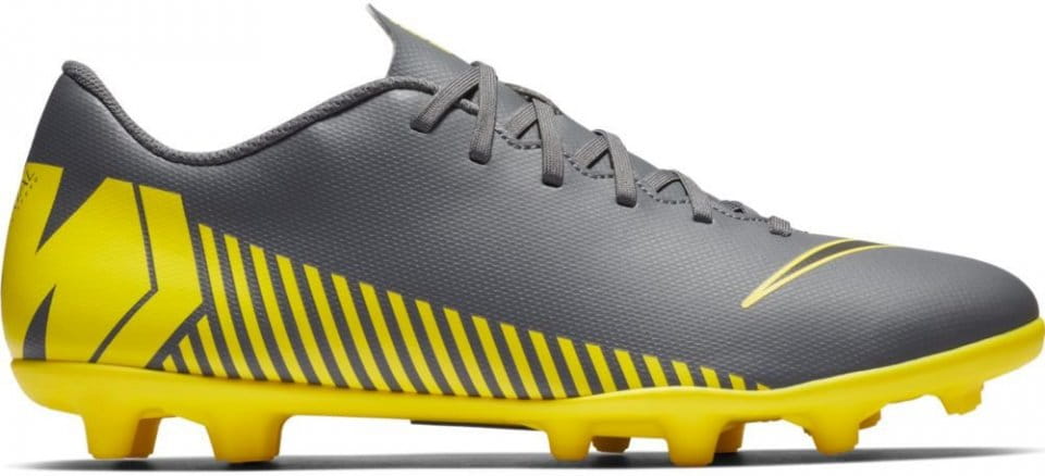 Football shoes Nike VAPOR 12 CLUB FG MG 11teamsports.ie