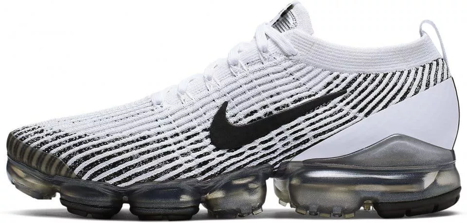 Black and white vapormax flyknit 3 online