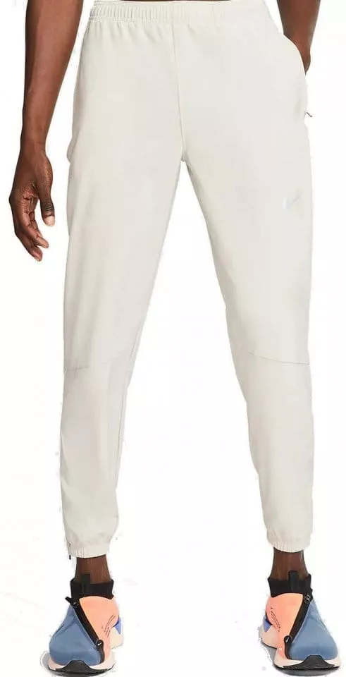 Pánské běžecké kalhoty Nike Essential