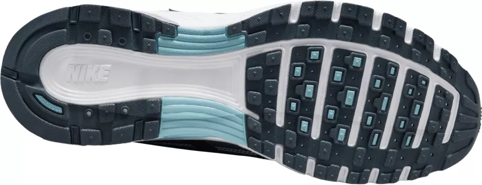 Schuhe Nike P-6000
