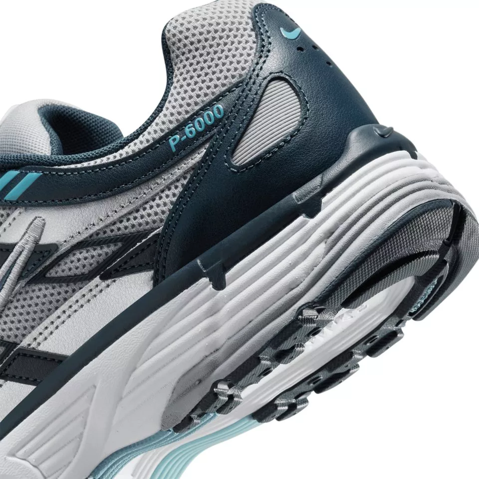 Schuhe Nike P-6000