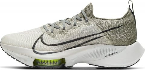 AIR ZOOM TEMPO NEXT% FK