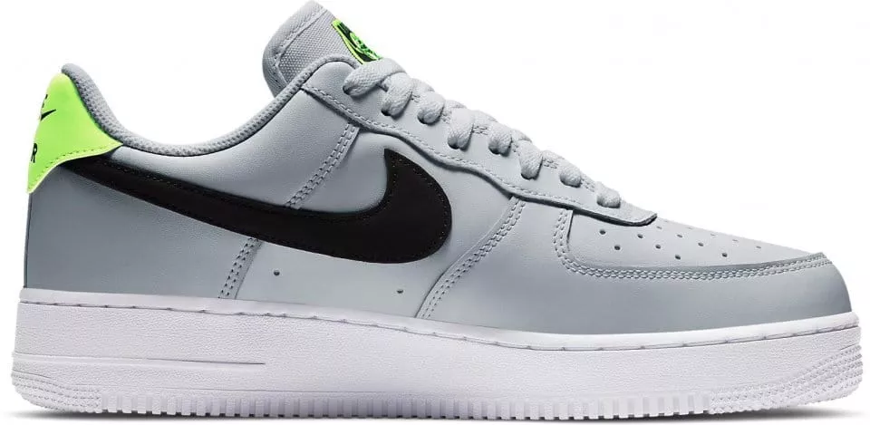 Schuhe Nike AIR FORCE 07 1