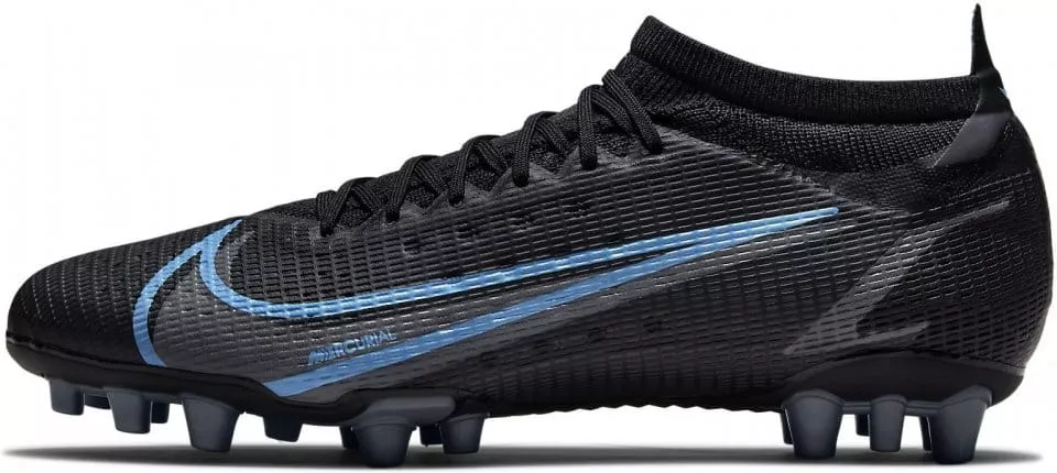 Black nike soccer cleats online