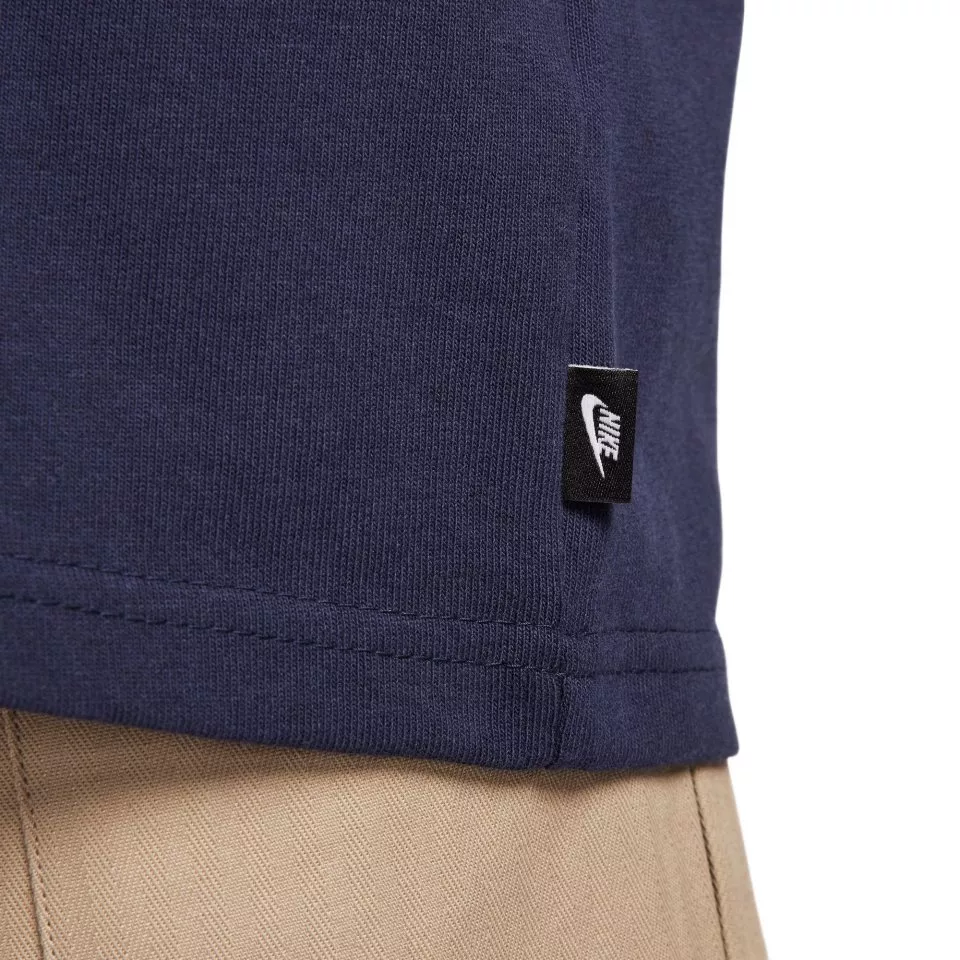 Nike Premium Essentials T-Shirt