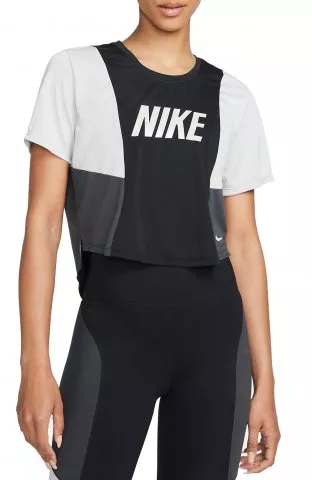 Dri-FIT One