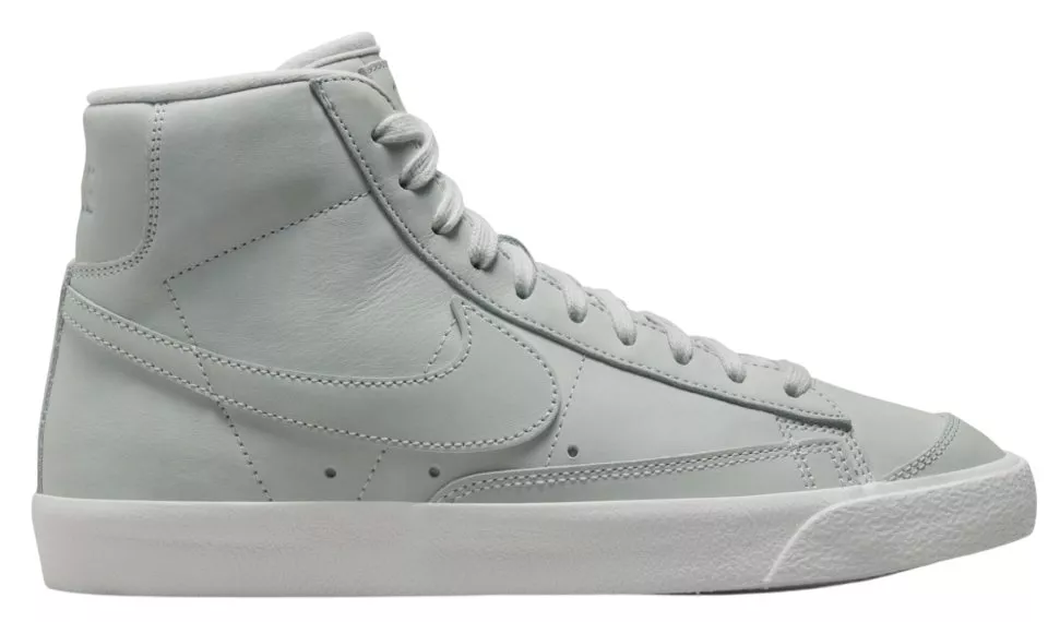 Nike Blazer Mid '77 LX