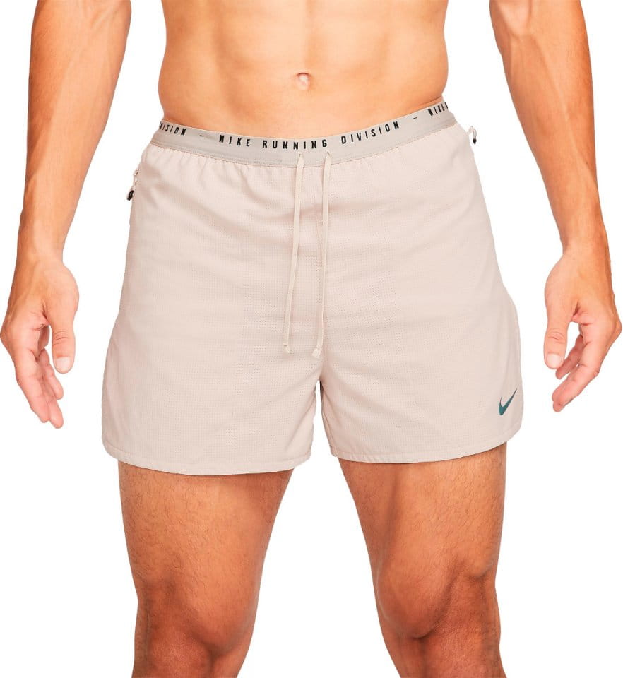 Nike Dri-FIT ADV Run Division Men s 4