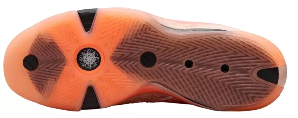 Košarkarski copati Nike AIR JORDAN XXXVIII LOW