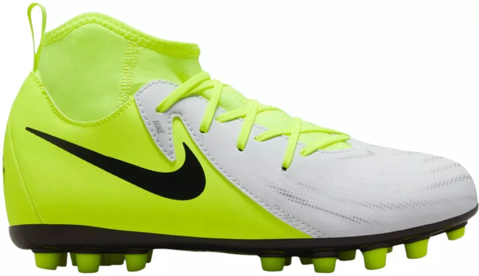 Nike football boots india online