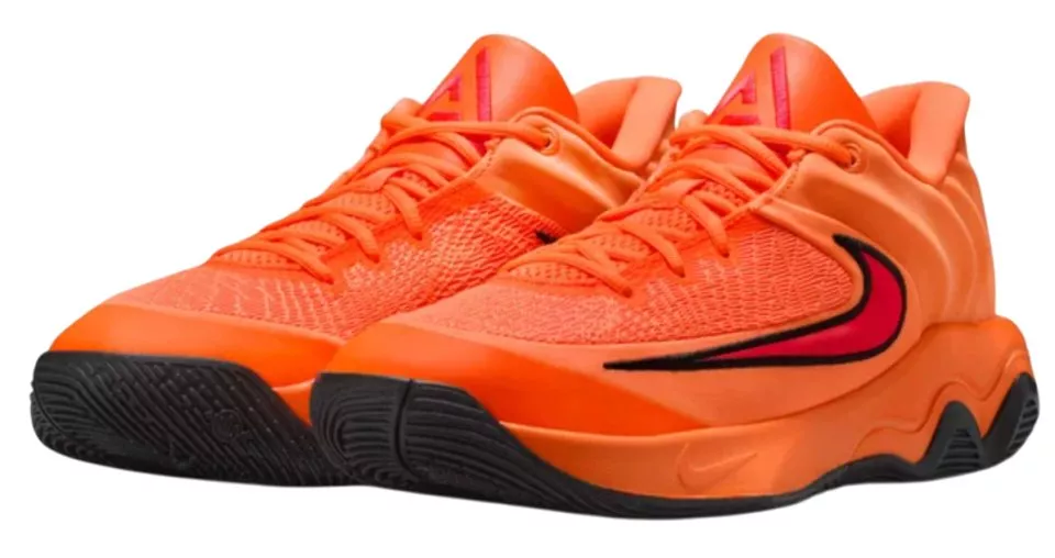 Koripallokengät Nike Giannis Immortality 4