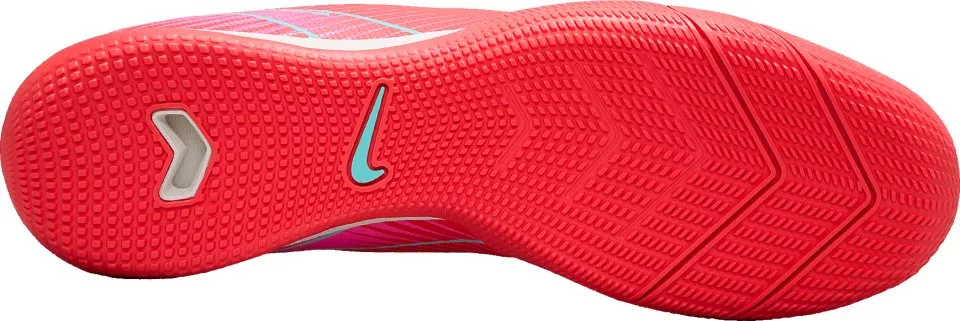 Nike ZOOM VAPOR 16 ACADEMY IC Beltéri focicipő