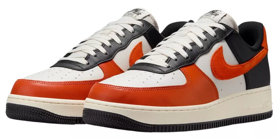 Obuwie Nike Air Force 1 '07 LV8 Sneaker