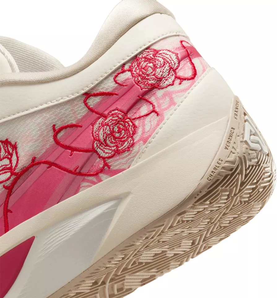 Košarkarski copati Nike GIANNIS FREAK 6NRG