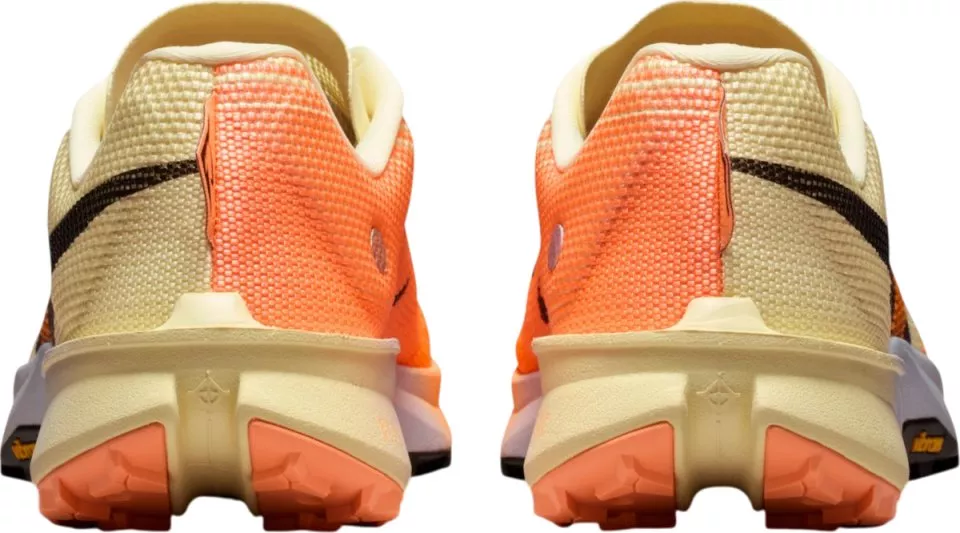 Trail shoes Nike Kiger 10