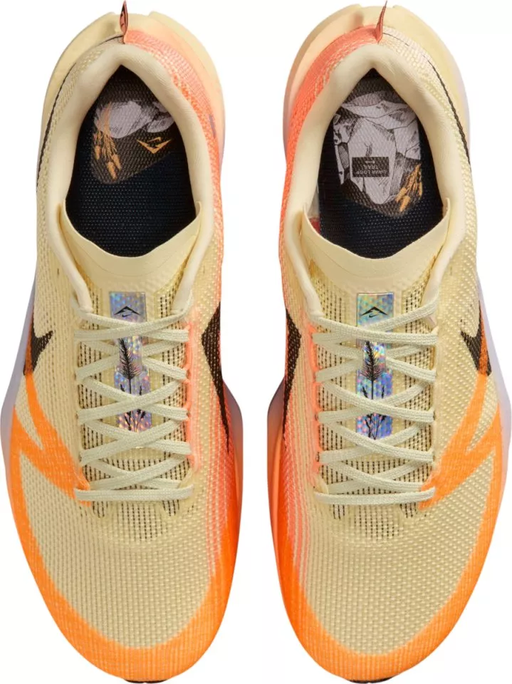 Trail shoes Nike Kiger 10