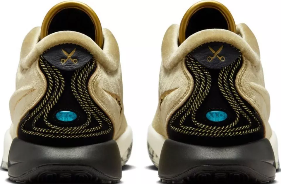 Basketball shoes Nike LEBRON XXI QS