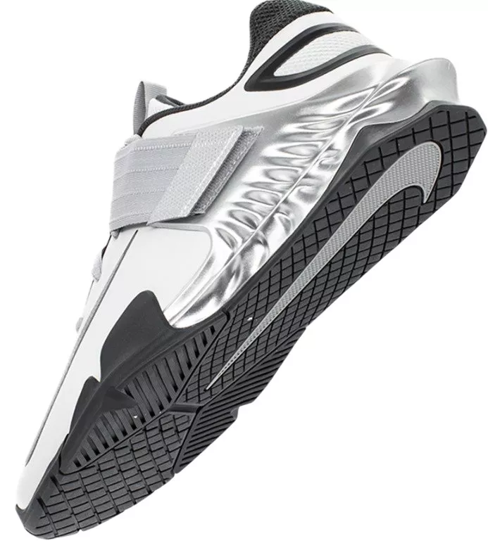 Fitness topánky Nike SAVALEOS SE Bianco Grigio